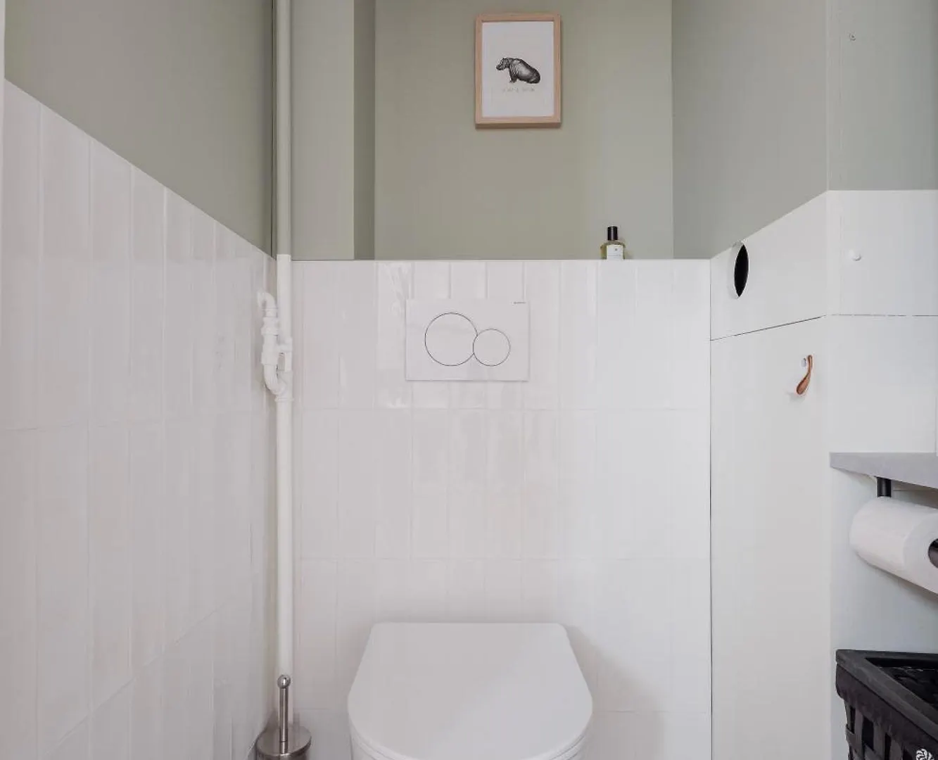 Veeve - Meticulously Minimalist Apartment Paris